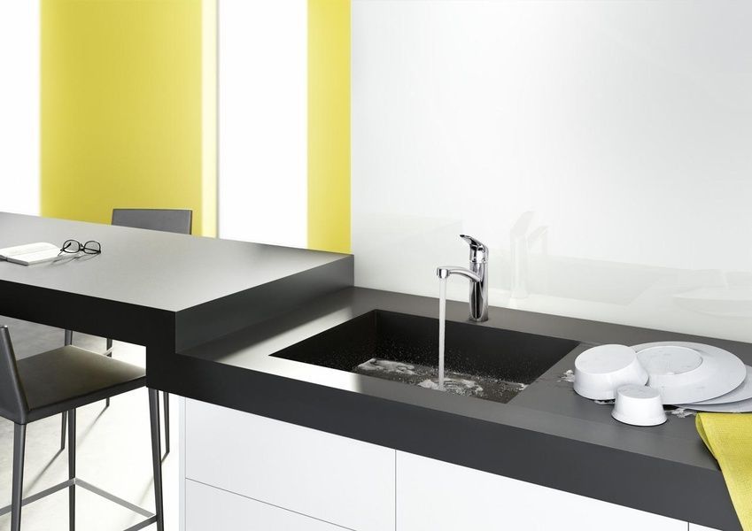 Змішувач для кухонної мийки з поворотним виливом HANSGROHE FOCUS 31806800, нержавіюча сталь 36839 фото