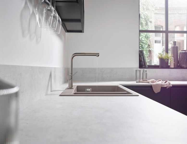 Смеситель для кухонной мойки с выдвижным душем HANSGROHE TALIS M54 72809800, нержавеющая сталь 80603 фото