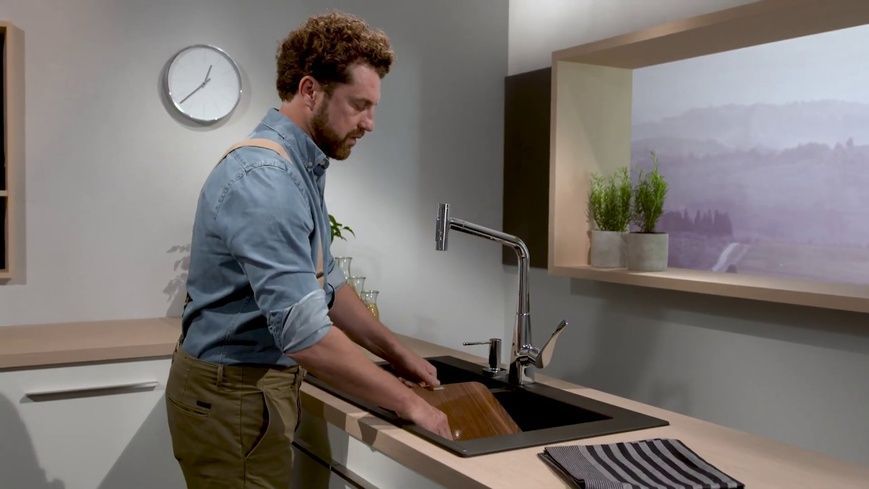 Змішувач кухонний з висувним виливом HANSGROHE METRIS SELECT M71 73820000 800004202 фото