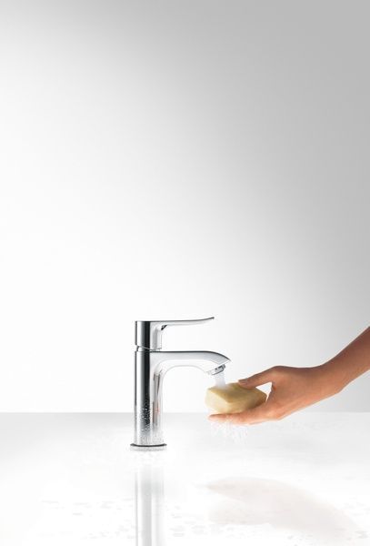 Смеситель для маленькой раковины со сливным гарнитуром HANSGROHE METRIS 31088000 25252 фото