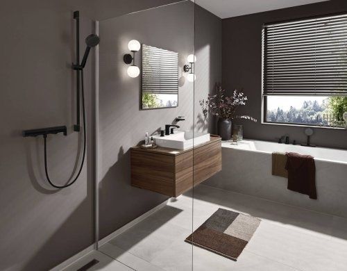 Смеситель для душа настенный HANSGROHE VIVENIS 75620670, черный матовый 84917 фото