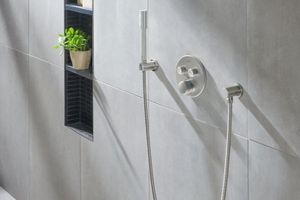 Вибір душової системи з термостатом - сумісність з водонагрівачами фото