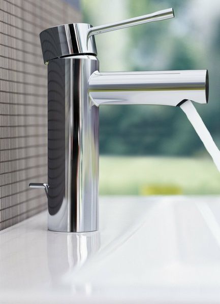 Смеситель для умывальника GROHE ESSENCE NEW 32898001 50953 фото